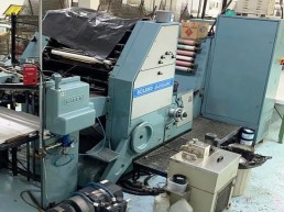 Offset Roland Favorit Rzf 0B - Bicolor + Curadora Uv Marca Bally